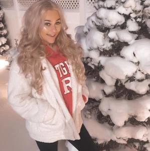 Meet your Posher, Kayla